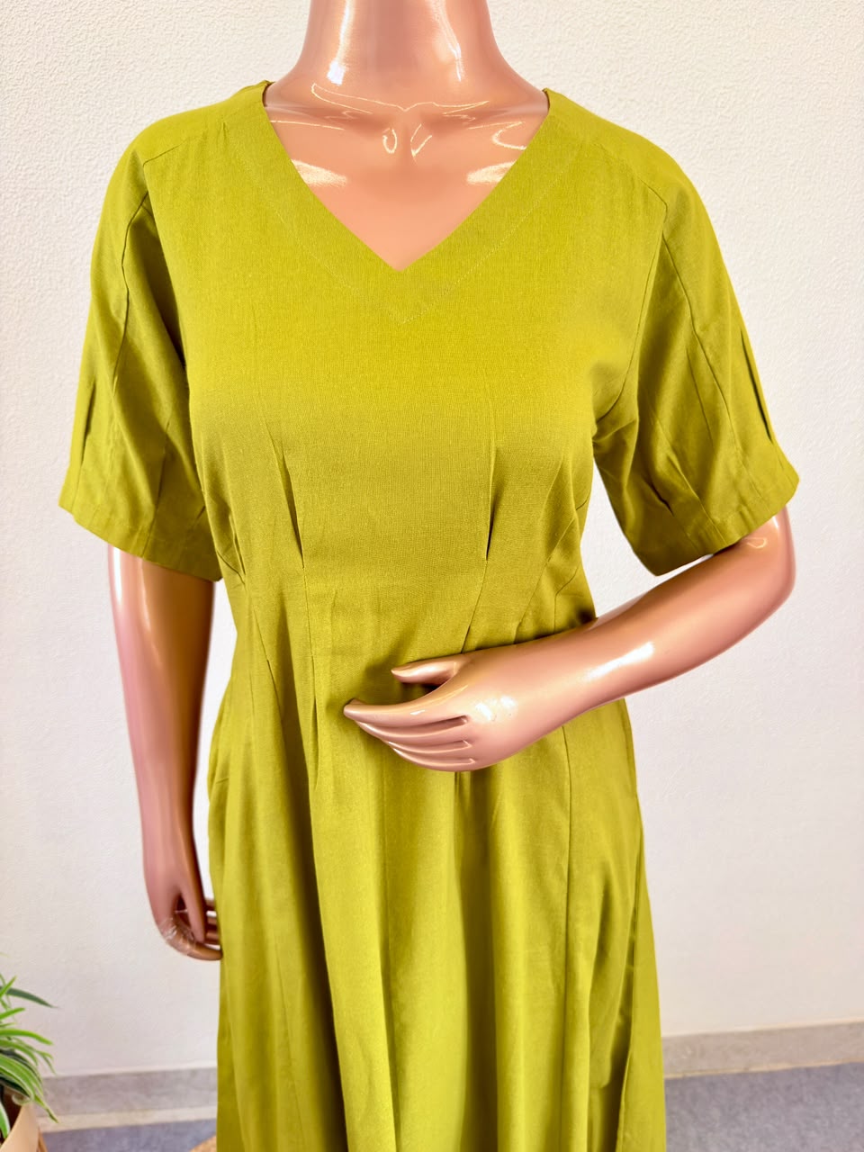 V-Neck Solid A-Line Flared Dress with Shoulder Pleats - Green