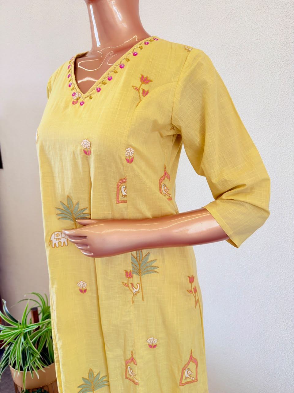 Pichwai Embriodered Cotton Suit Set with V Neckline