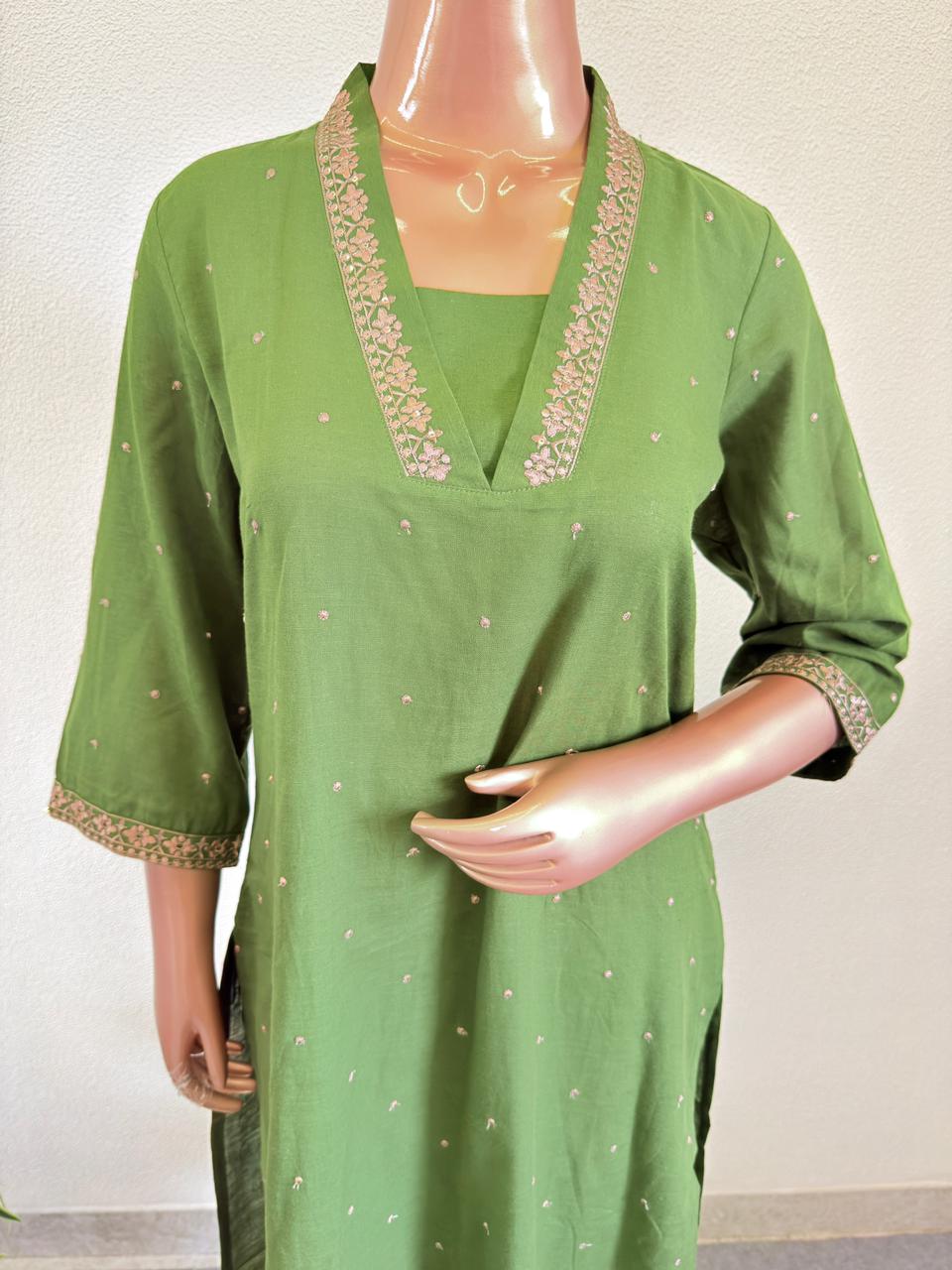 Embroidered V-Neck Linen Suit Set with Trousers & Zari Border Dupatta