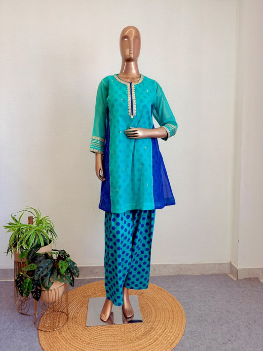 Lace Neckline Kota Doriya Kurta Set with Polka Dot Farsi Salwar & Inner