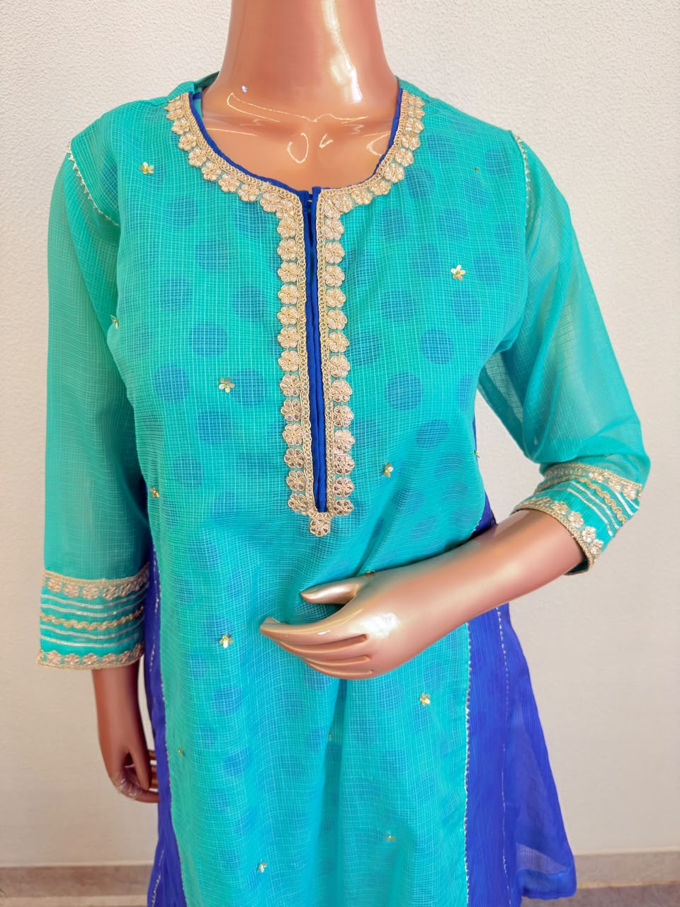 Lace Neckline Kota Doriya Kurta Set with Polka Dot Farsi Salwar & Inner