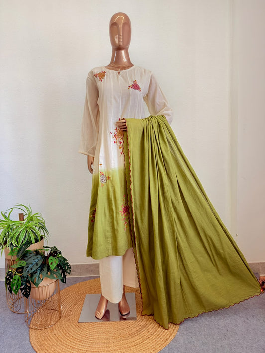 Ombre Mul Cotton Embroidered Flared Kurta Set with Scalloped Dupatta - Green