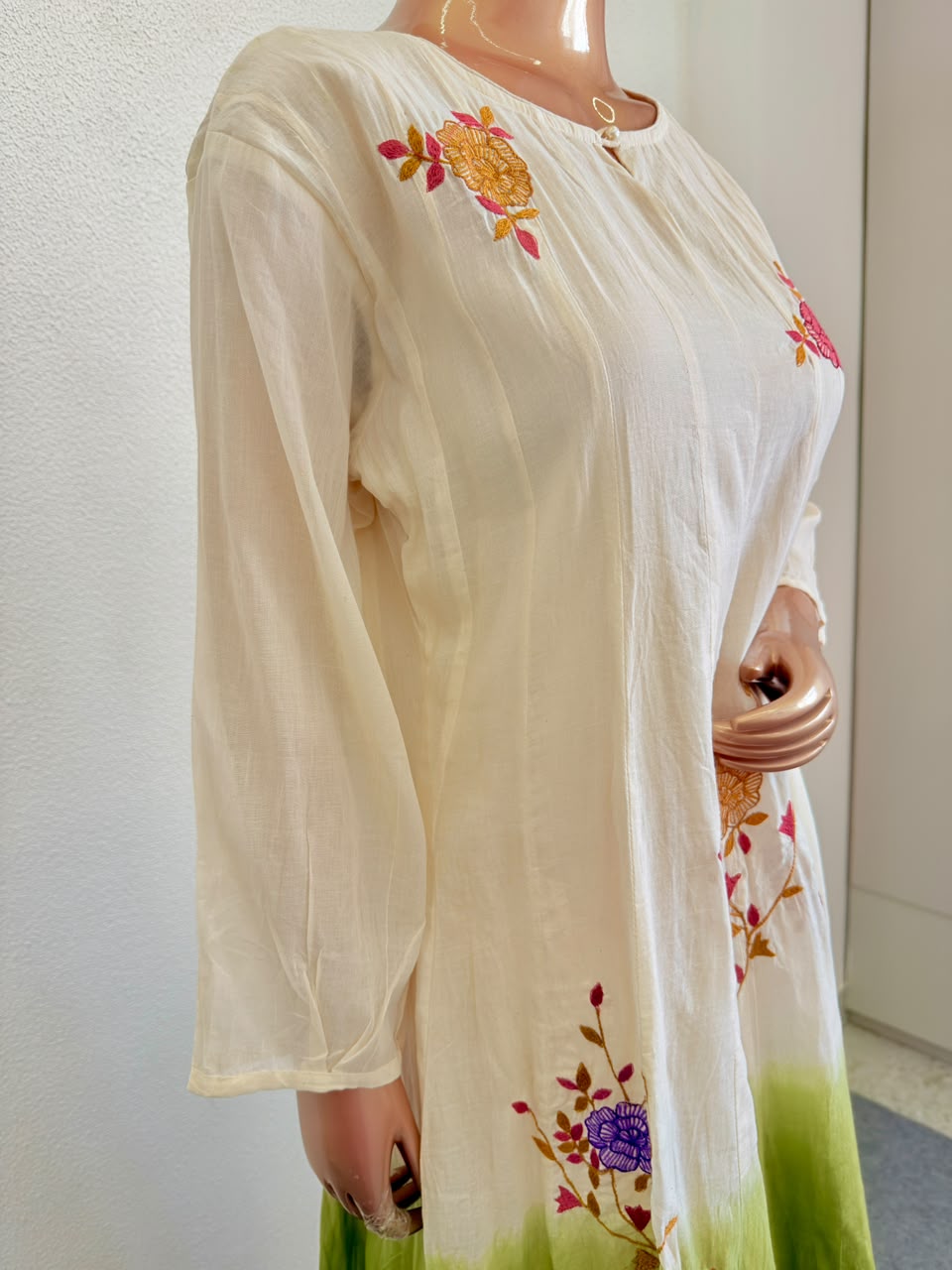 Ombre Mul Cotton Embroidered Flared Kurta Set with Scalloped Dupatta - Green