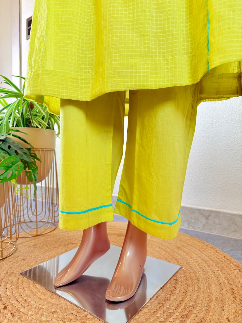 Applique Yoke Mul Chanderi Suit Set with Contrast Piping Detailing