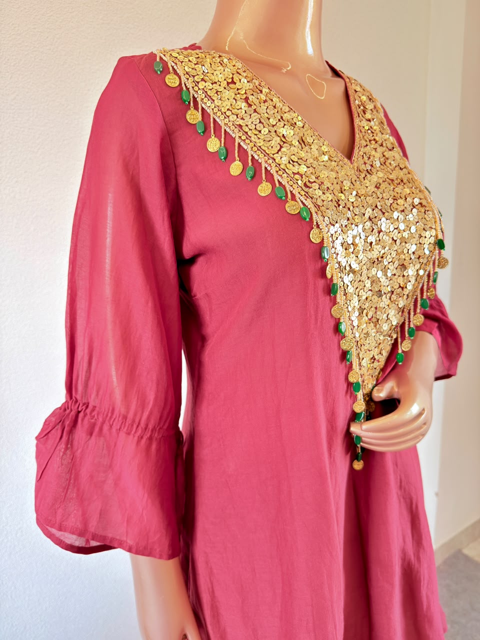 Mul Chanderi Gold Sequin V-Yoke Coord Set