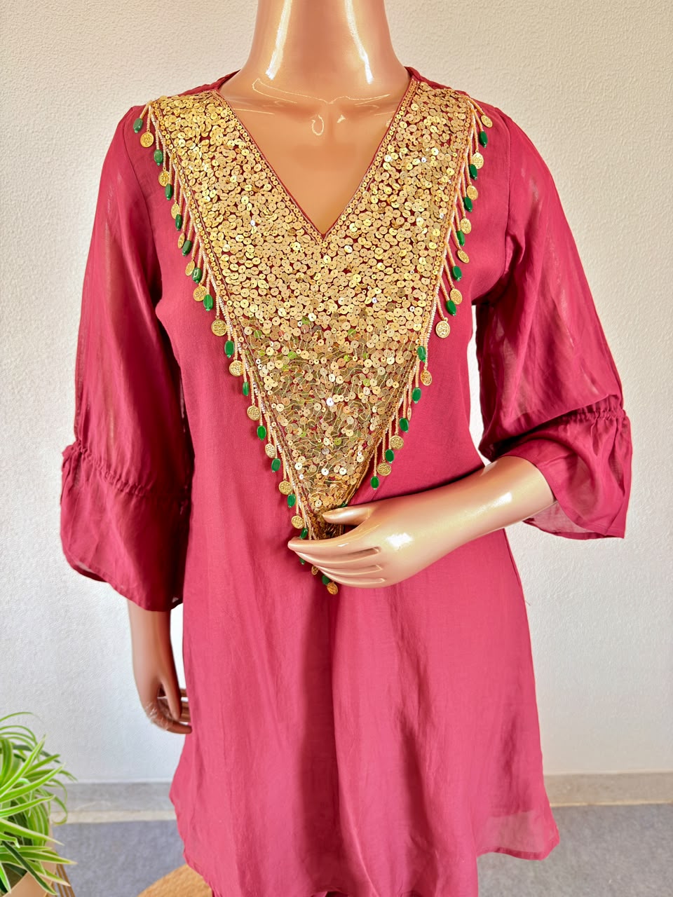 Mul Chanderi Gold Sequin V-Yoke Coord Set