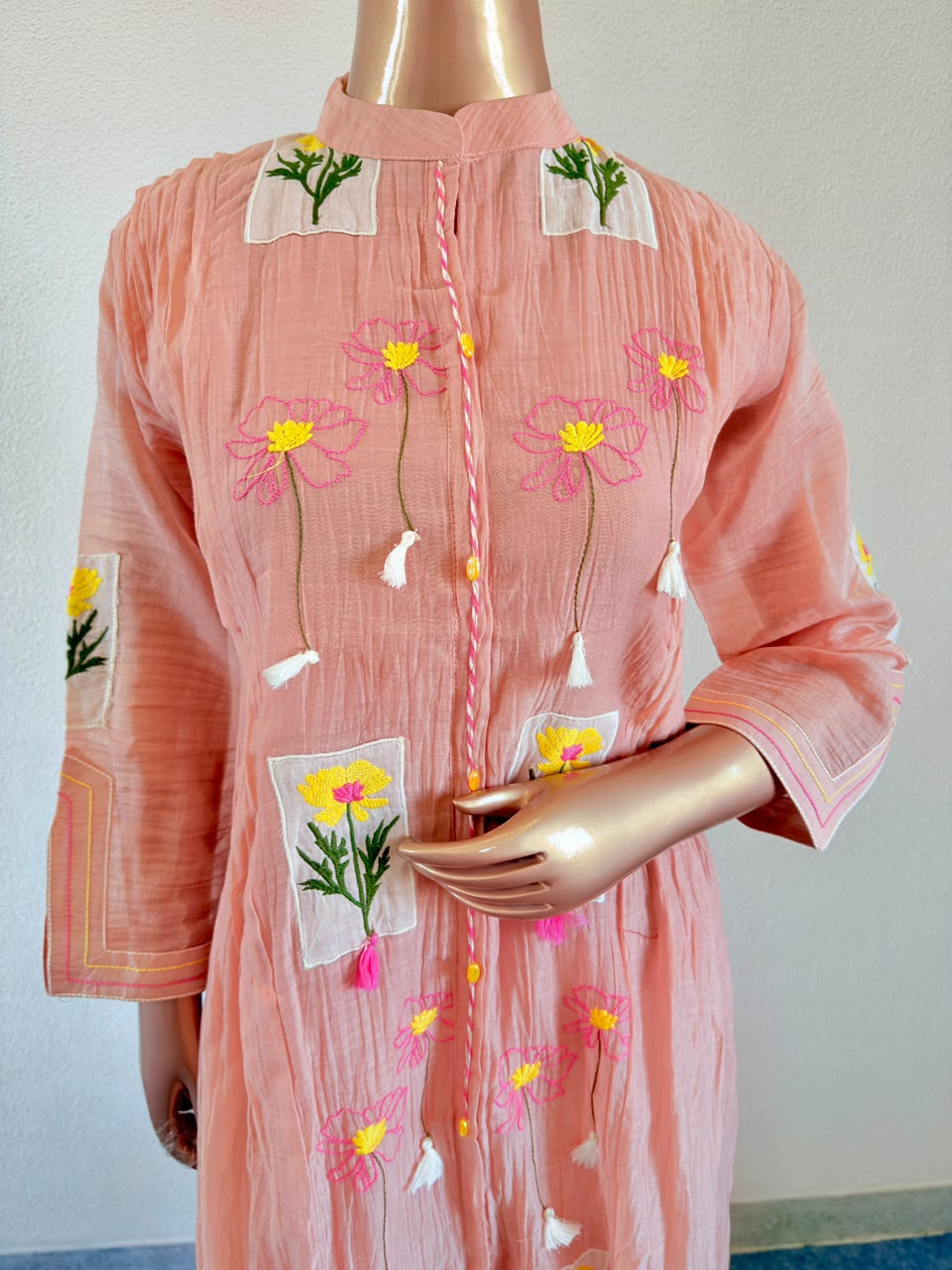 Floral Applique & Pin-Tucked Mul Chanderi Suit Set