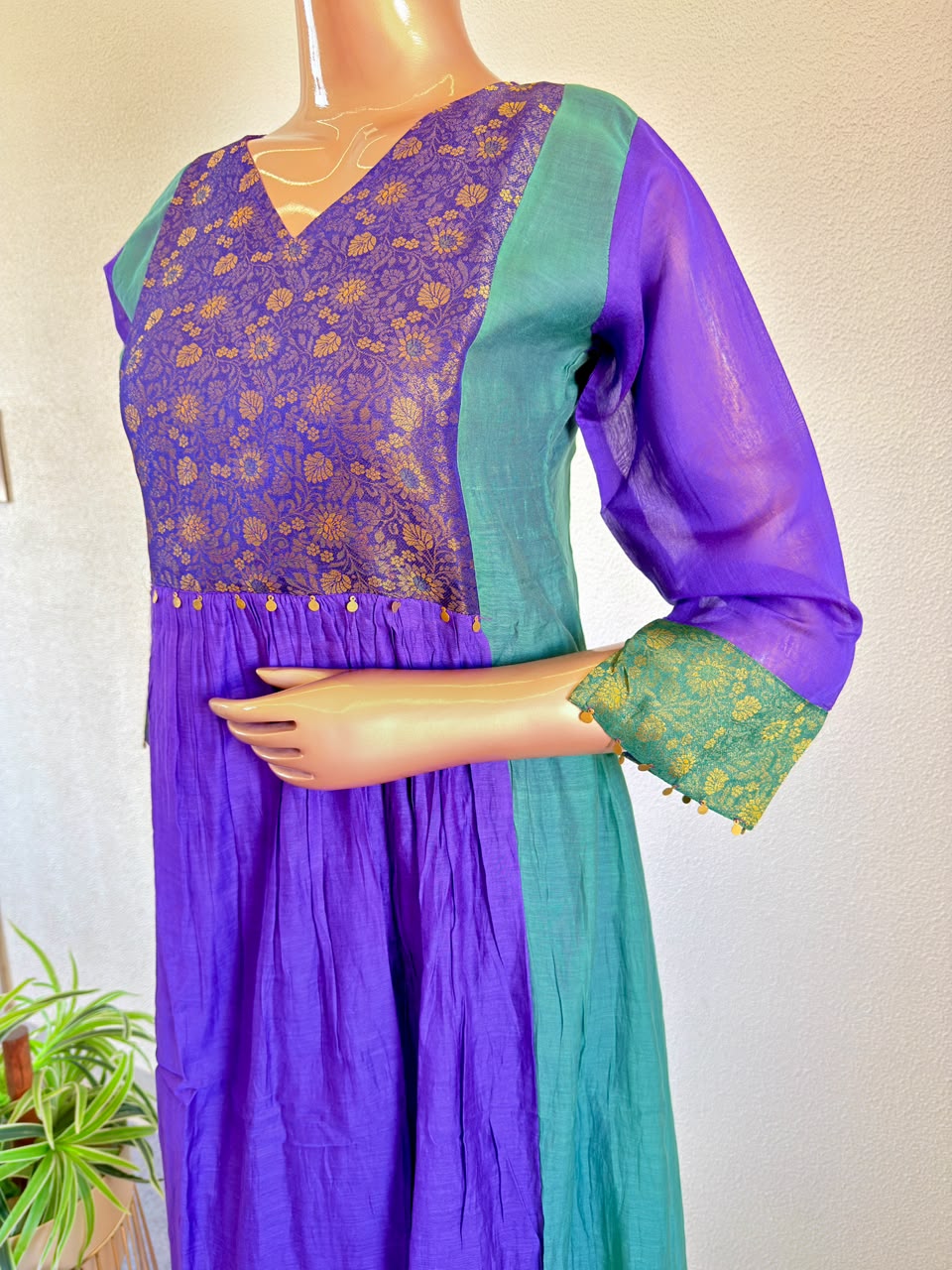 Dual-Tone Mul Chanderi A-Line Suit Set with Jaquard Woven Yoke