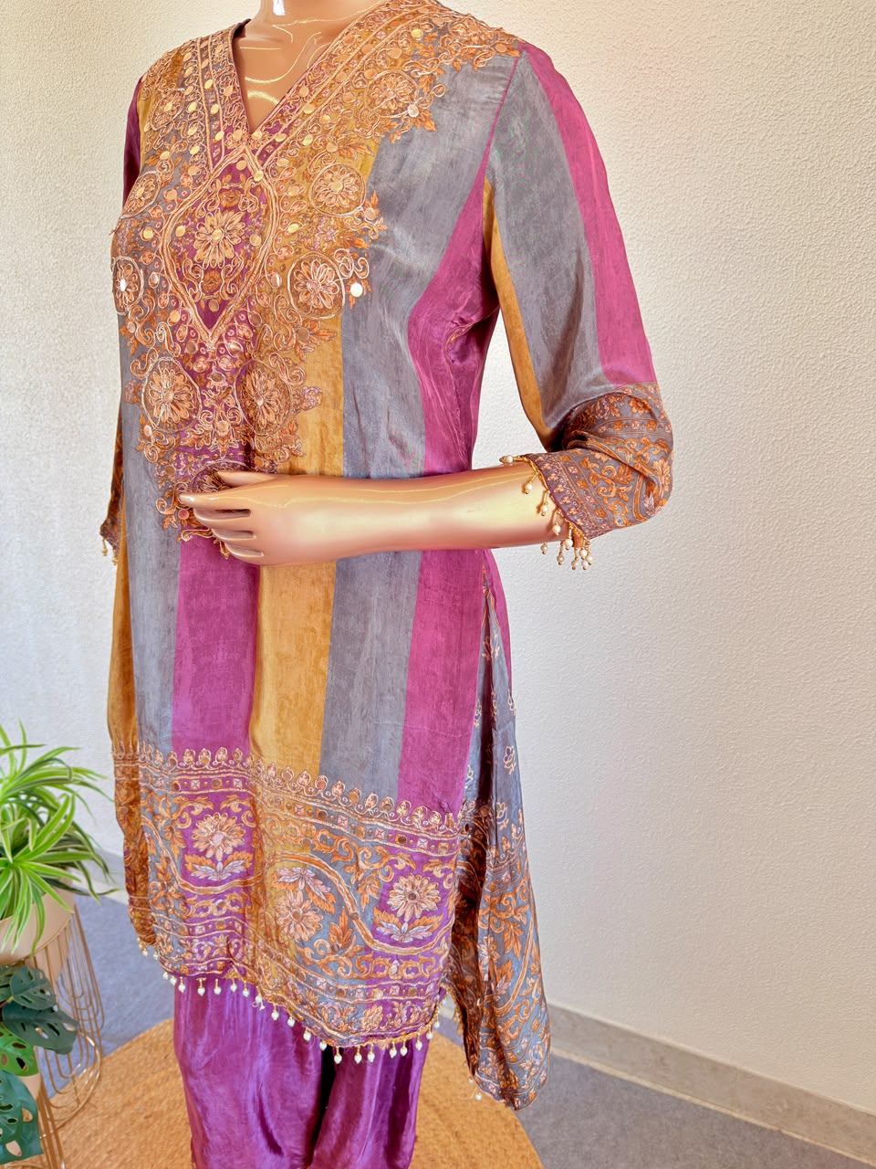 Zardozi & Mirror Embroidered V-Neck Crepe Suit Set with Farshi Bottoms