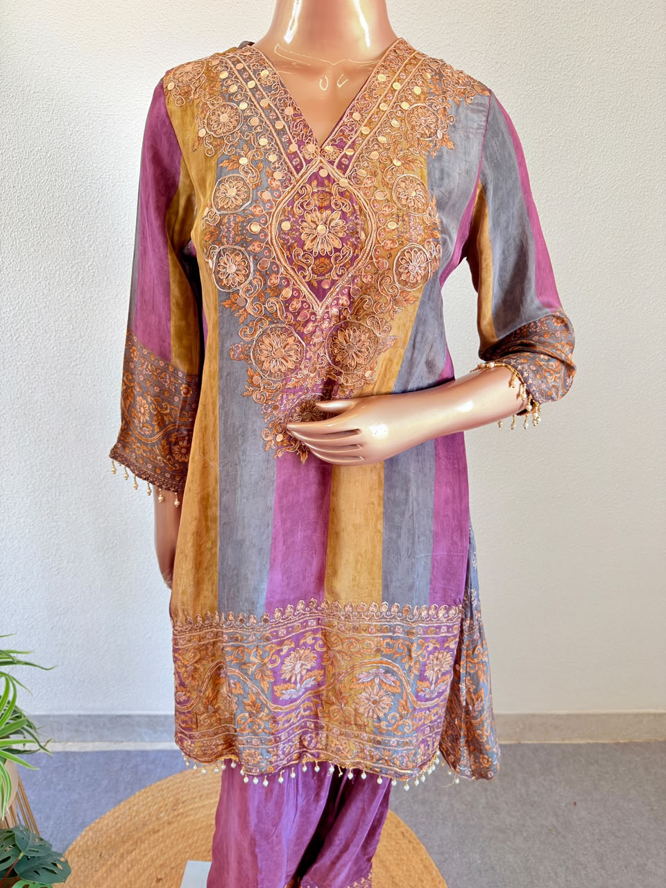 Zardozi & Mirror Embroidered V-Neck Crepe Suit Set with Farshi Bottoms