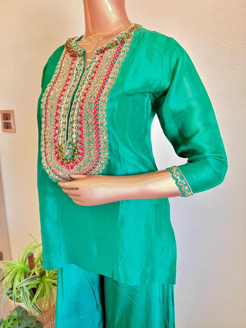 Zardozi Embroidered Yoke Emerald Green Chanderi Silk Kurta Set with Flared Bottoms