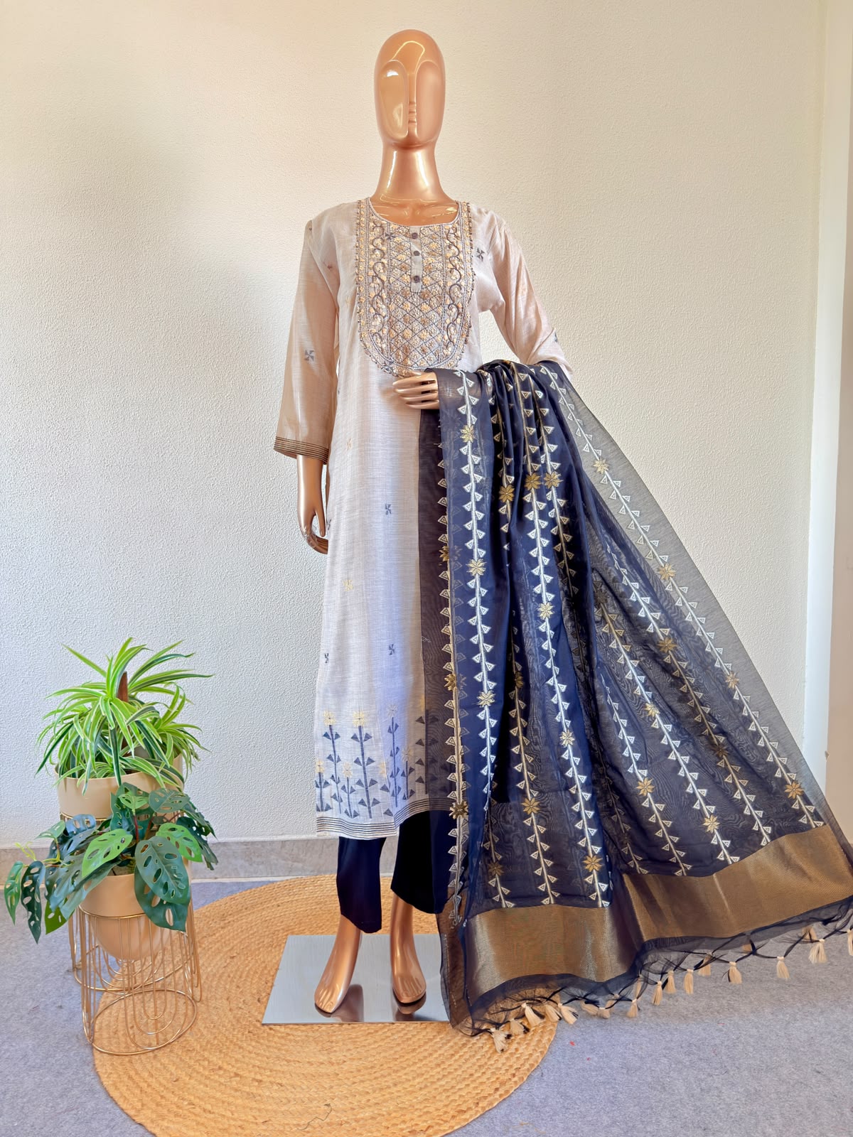 Embroidered Zari Yoke Beige Silk Suit Set with Black Zari-Printed Dupatta