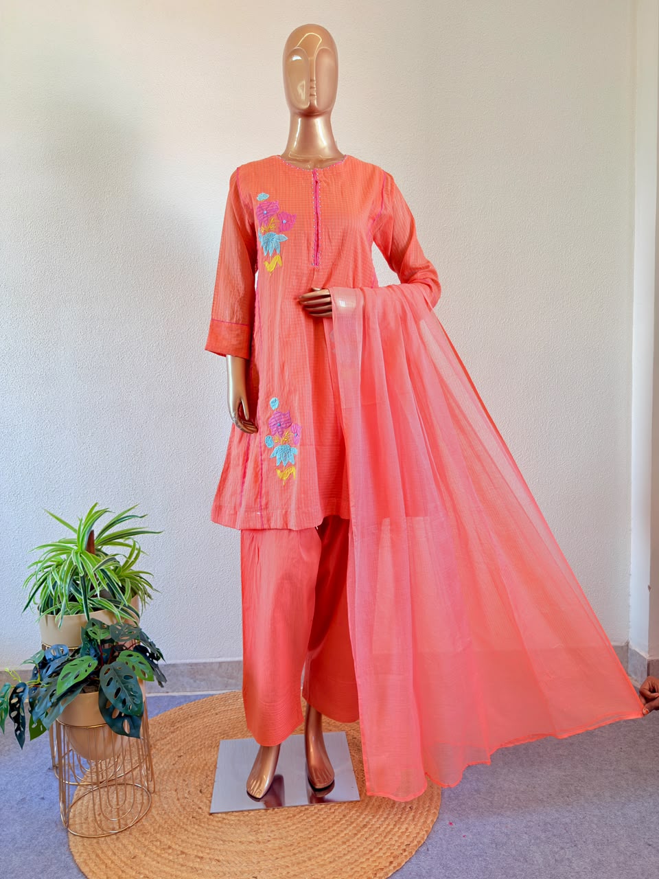 Mul Chanderi Short A-Line Suit Set with Applique Floral Motif and Farsi Salwar