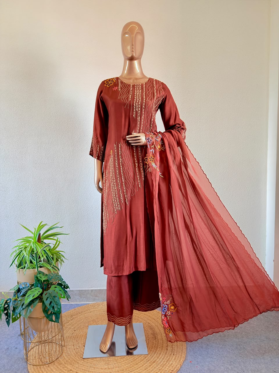 Linear Thread-Embroidered Premium Silk Suit Set with Floral Scallop Organza Dupatta