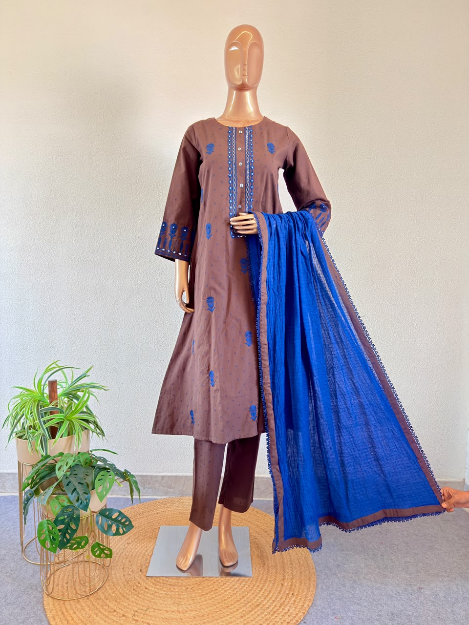 Mirror-Work Yoke Cotton Weaved Suit Set with Contrast Kota Dupatta