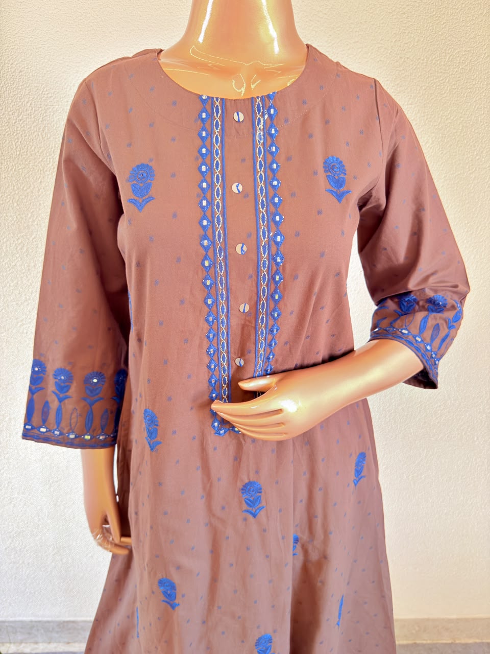 Mirror-Work Yoke Cotton Weaved Suit Set with Contrast Kota Dupatta